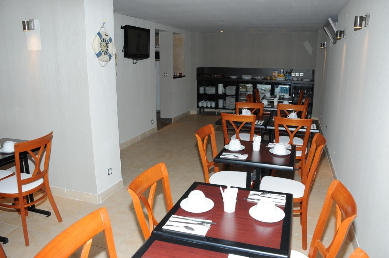 salle-petit-dejeuner